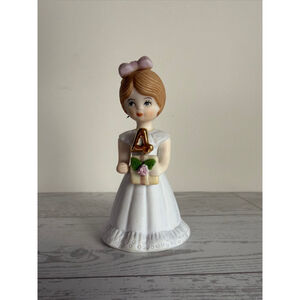 Enesco Growing Up Birthday Girls Porcelain Figurine – Age 4 Girl – 1982 VTG